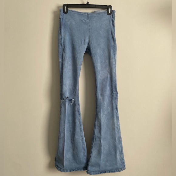 We The Free Denim - Free People We The Free Light Wash Bell Bottoms